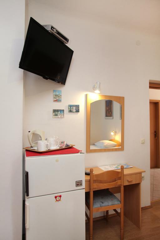 Stela Apartments Traù Esterno foto